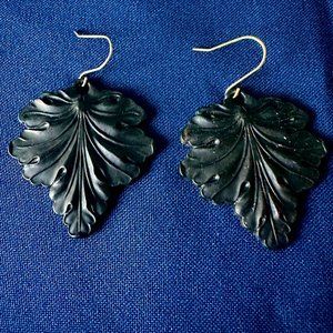 Metal Black Leaf Fashion Earrings for Women